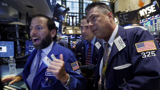 Dow Jones 2016 kayıplarını sildi