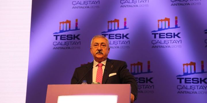 Palandöken: Türkiye, el freni çekilmiş yarış arabası gibi