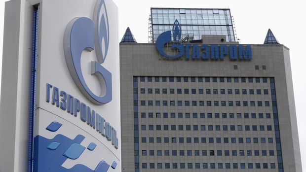 Gazprom 2015 karı beklentiyi aştı