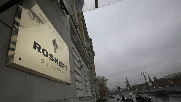 Rosneft'in karı yüzde 75 düştü