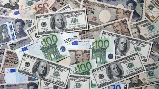 Yen dolar karşısındaki haftalık kazancını % 2.5'e taşıdı
