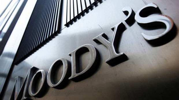 Moody’s 12 İngiliz finans kuruluşunun görünümünü düşürdü