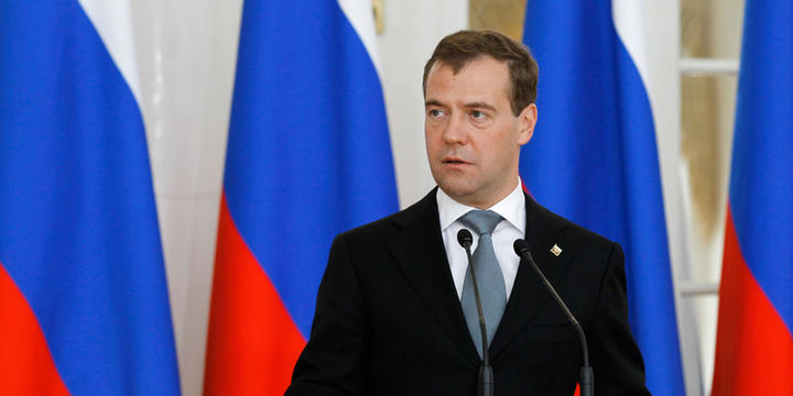 Medvedev:Rusya kısıtlamaları kademeli kaldıracak