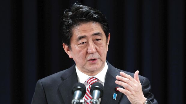 Japonya'da Abe'nin koalisyonu seçimi kazandı