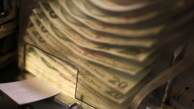 Hazine piyasaya 5 milyar lira borçlandı