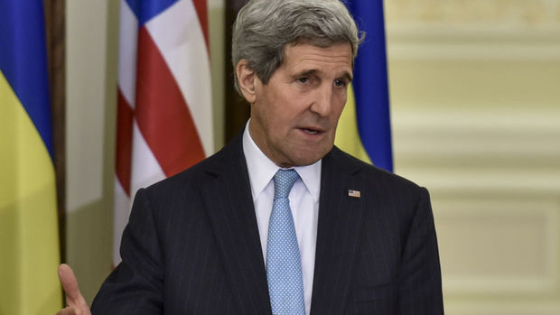 John Kerry: ABD, 10 bin Suriyeli kabul etme sözünü tutacak