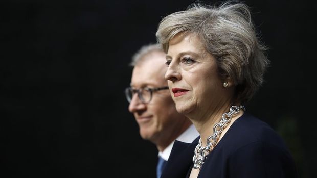 Theresa May: Daha iyi bir İngiltere inşa edeceğiz