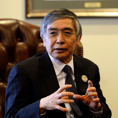 Kuroda: Helikopter parası ihtimali yok