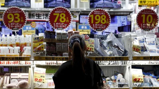 Japonya'da tüketici fiyatları düşmeye devam ediyor
