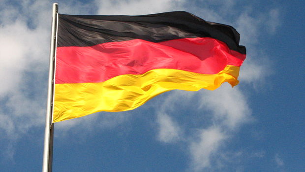 Almanya sanayi üretimi beklentinin hafif üzerinde