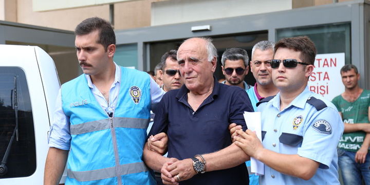 Hakan Şükür