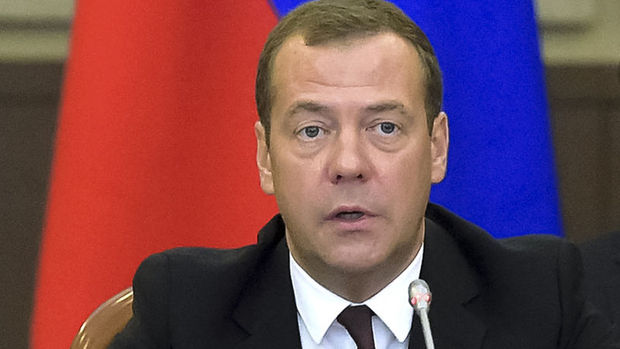 Medvedev: Ukrayna ile diplomatik ilişkiler tamamen kopabilir