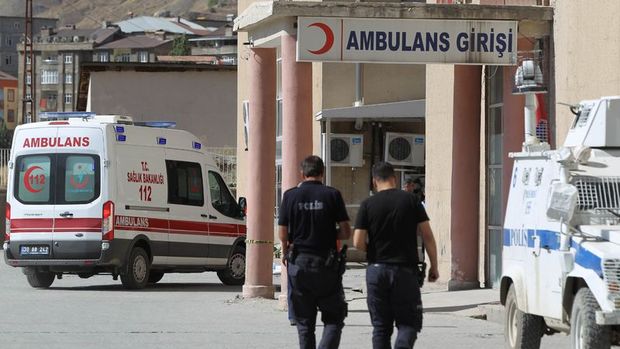 Hakkari ve Van'da çatışma; 3 şehit, 20 PKK'lı öldürüldü 