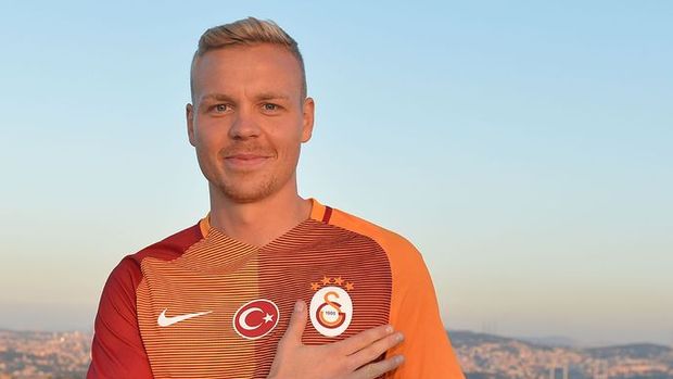 Galatasaray'da Sigthorsson ameliyat edildi