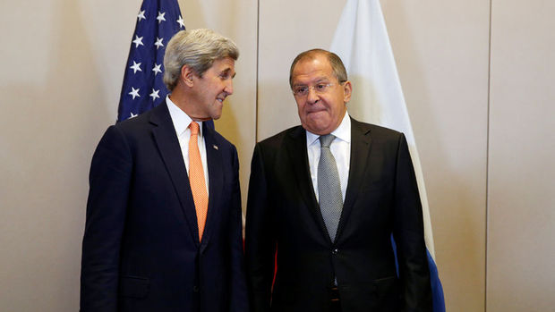 Kerry ile Lavrov Suriye'yi görüşüyor 