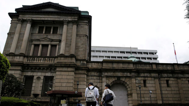 BoJ'un yeni politikası finans sektörünü destekleyecek