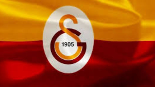 Galatasaray, Hakan Şükür dahil 5 ismi ihraç etti