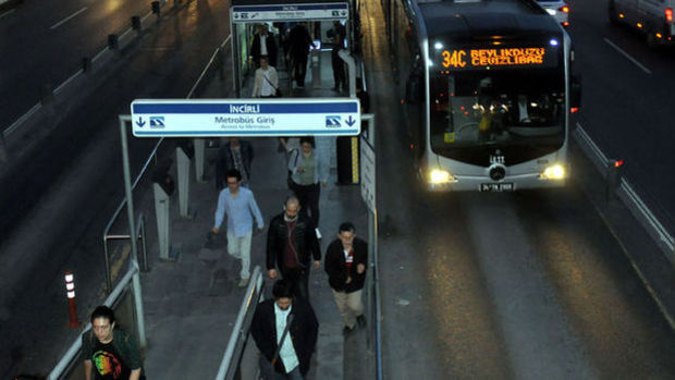 İBB Başkanı Kadir Topbaş'tan metrobüs açıklaması