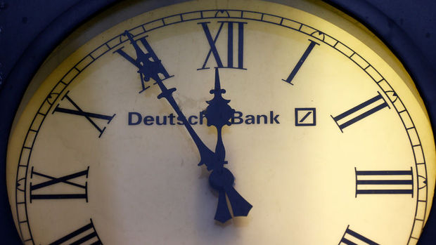 Lehman Brothers laneti Deutsche Bank'ın üzerinde