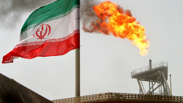 IRNA: İran petrol ihracatını günde 150 bin varil artırmak istiyor