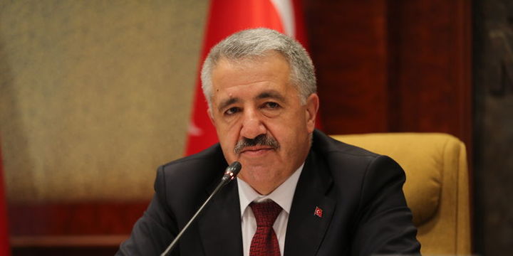 Bakan Arslan: Avrasya Tüneli geçiş ücreti 4 dolar artı KDV