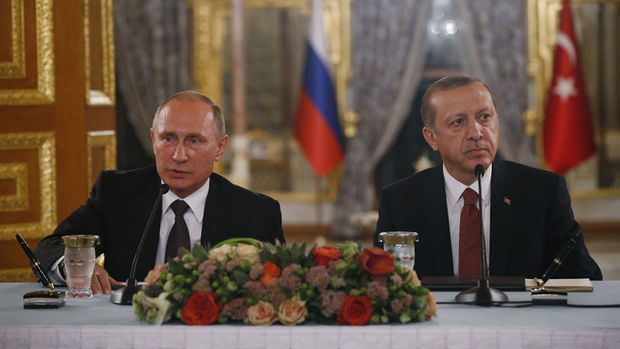 Putin: Türkiye'ye doğalgaz indiriminde mutabık kaldık
