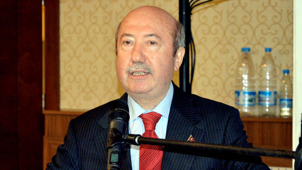 Eski Maliye Bakanı Kemal Unakıtan hayatını kaybetti