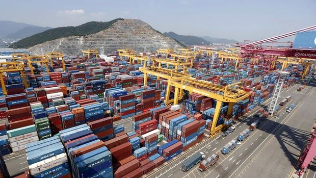 Çin'in ihracatı 7 ayın en hızlı düşüşünü gösterdi