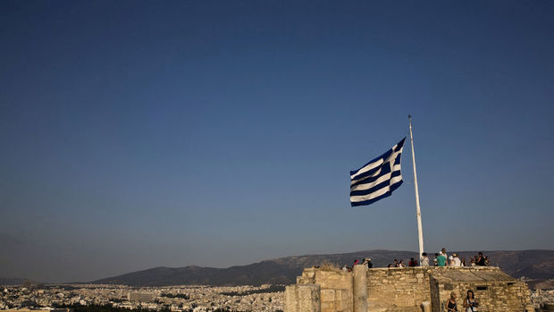 Yunanistan'a 2,8 milyar euro kredi