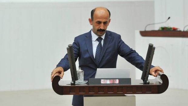 HDP'li Nihat Akdoğan tutuklandı