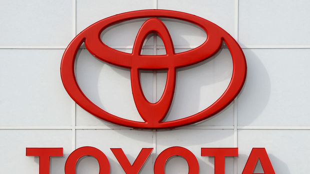 Toyota, Türkiye'nin ilk hibrit ve crossover aracını banttan indirdi