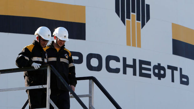 Rosneft'in karı yüzde 57,3 düştü