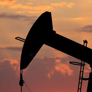 PETROL "OPEC ANLAŞMASI" BEKLENTİSİ İLE YÜKSELDİ