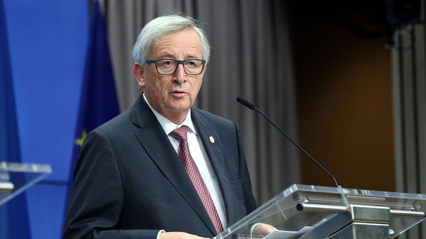 Jean Claude Juncker: Avrupa Türkiye'ye ders vermekten çekinmeli
