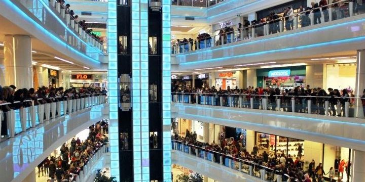 "Türkler, günde yarım saatlerini internette alışverişe harcıyor"