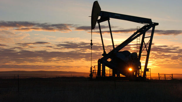 OPEC 2008'den beri ilk kez petrol arzını kısma konusunda anlaştı