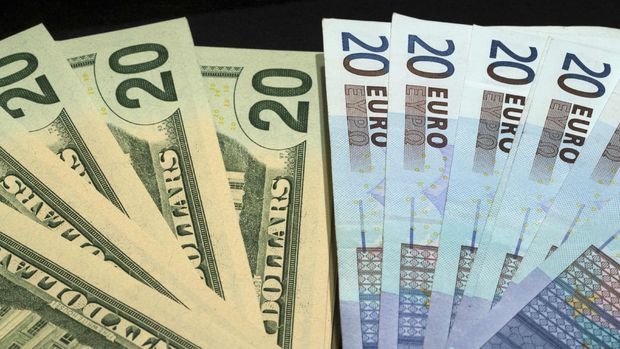 Nomura: İtalya'da 'evet' oyu çıkarsa Euro yüzde 1 sıçrayabilir