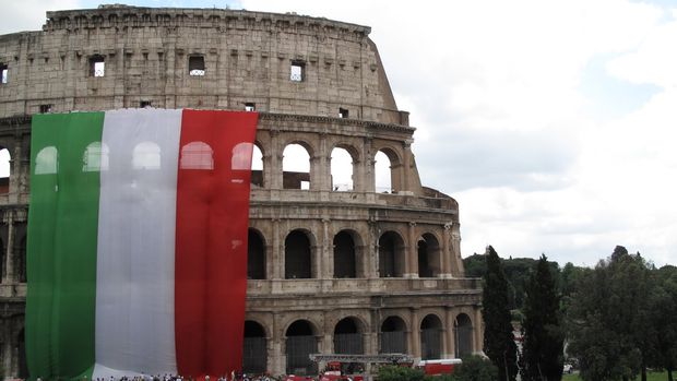 İtalya varlıkları siyasi belirsizlik ile düştü