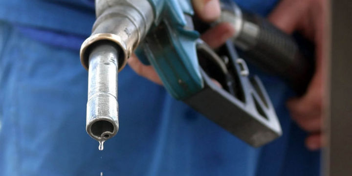 Benzin ve motorine 15 kuruş zam bekleniyor
