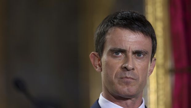 Fransa'da Başbakan Valls, cumhurbaşkanlığı yarışı için aday
