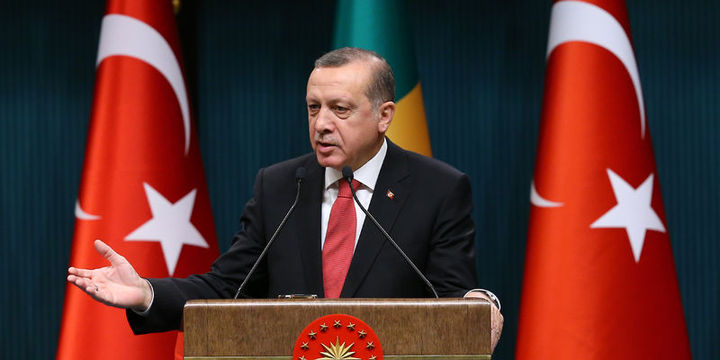 Erdoğan: Döviz spekülasyonuyla ekonomimiz çökertilmeye çalışılıyor