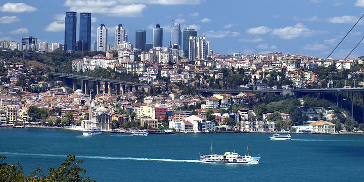 E. Hermes/Özüner: 2017