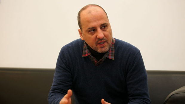 Gazeteci Ahmet Şık gözaltına alındı