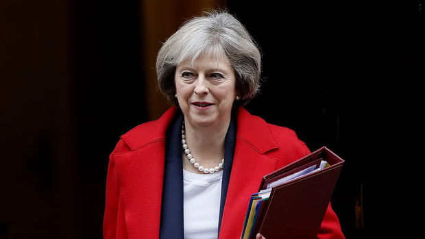 İngiltere Başbakanı May: AB’yi terk ediyoruz