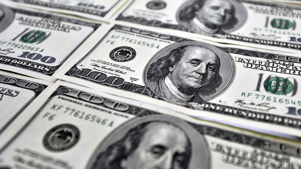 Dolar “Fed” beklentileriyle yen karşısındaki kazançlarını artırdı