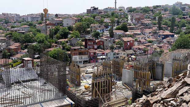Özhaseki: İstanbul'da 50 bin civarında riskli yapı var