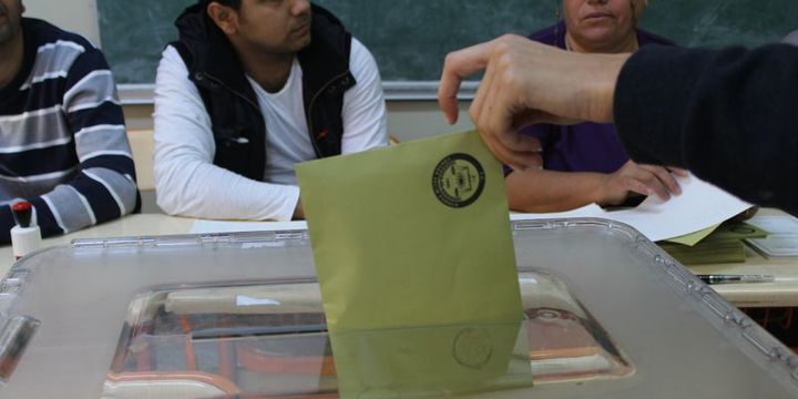 Türkiye yedinci referandumuna hazırlanıyor