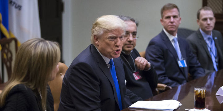 Trump otomotiv liderleriyle görüştü