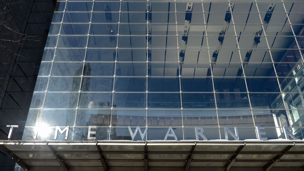 Time Warner Atlanta TV kanalını satıyor