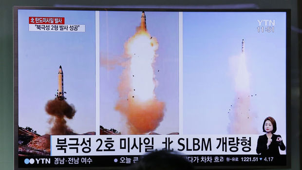 Kuzey Kore dört füze fırlattı